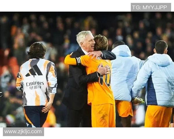 以巴尔韦德为核心打造未来中场 解析其在皇马的崛起与贡献 以巴尔韦德为核心打造未来中场 解析其在皇马的崛起与贡献